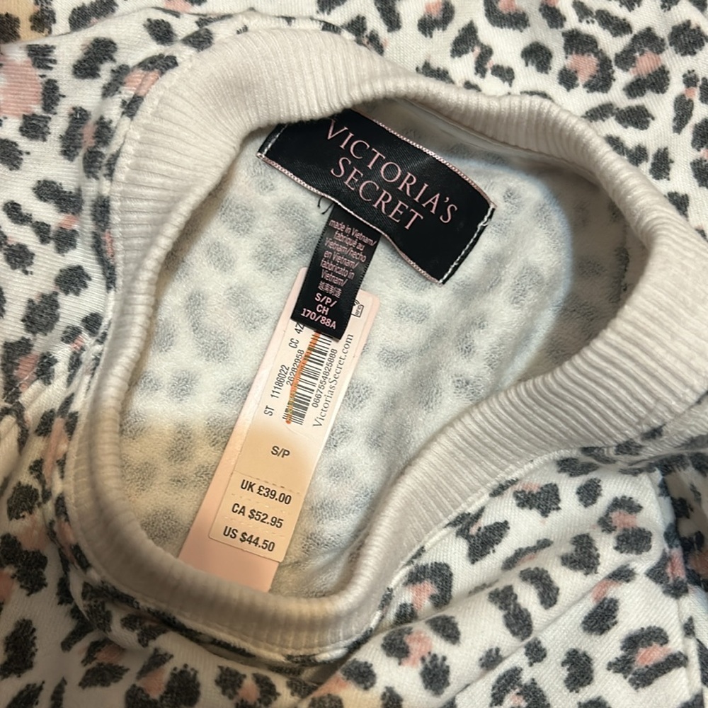 NWT Victoria's Secret Sweatshirt Pullover Ribbed Crew Neck Long Sleeve S - Picture 3 of 3